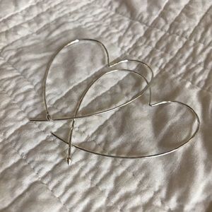 Stella & Dot Silver Heart Hammered Hoops